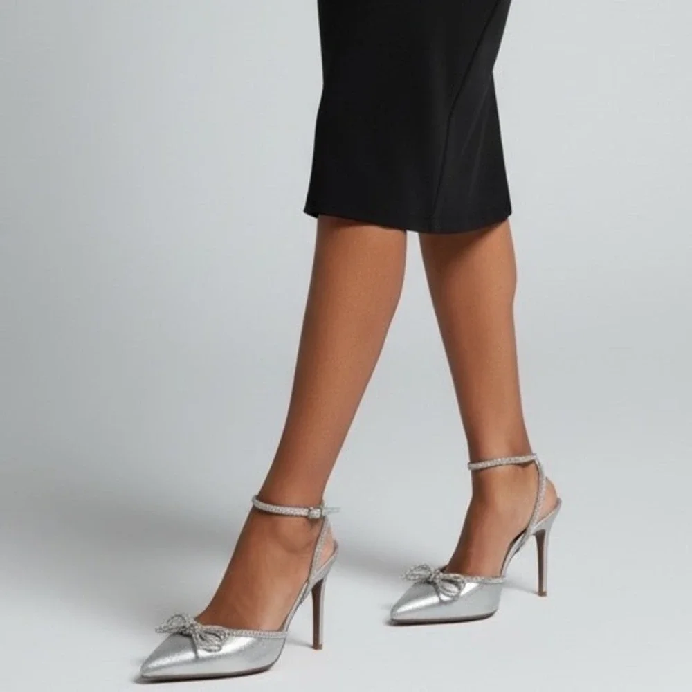 BCBG NWOT Pointed Rhinestone Bow Stiletto